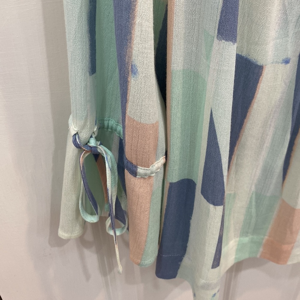 Top - Picture 3 of 5